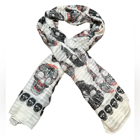 SCULL SCARF - WHITE - Picture 1 of 2